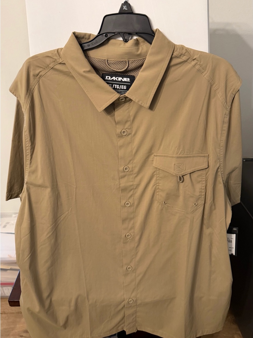 Famine sport khaki color shirt